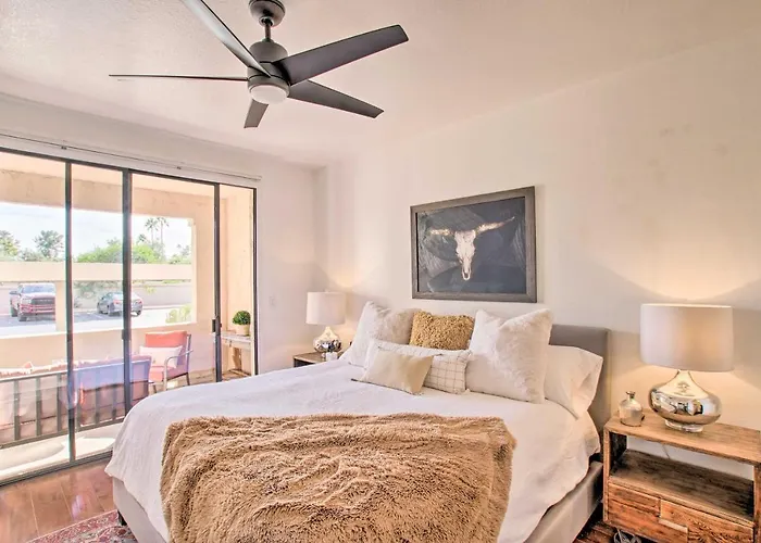 Balcony + Perks: Bright Getaway!