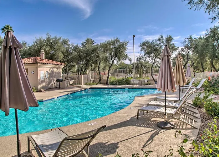 Balcony + Perks: Bright Getaway!