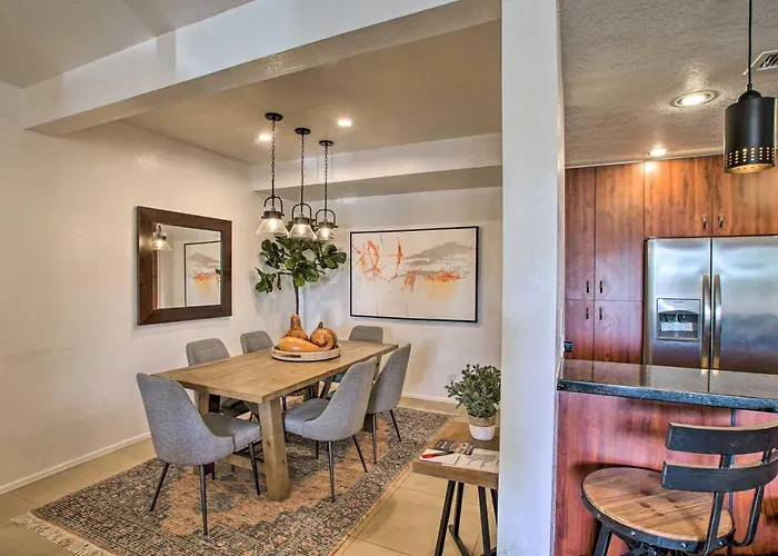 Balcony + Perks: Bright Getaway! * Scottsdale