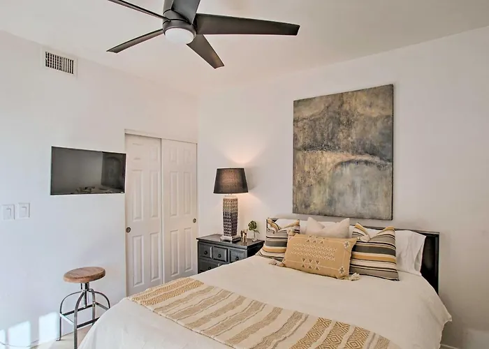 Balcony + Perks: Bright Getaway! Scottsdale